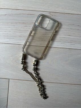 Ossa Phone Case with gold Chain Strap